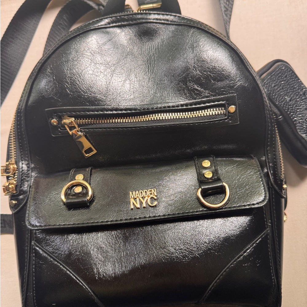 Madden NYC Black medium  Backpack
